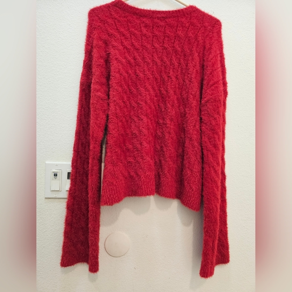Cyrus Red Woman Sweater. - Picture 2 of 5